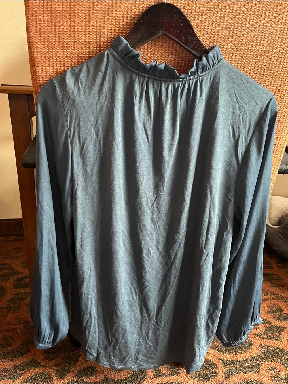 LOFT Ruffle-Neck Long-Sleeve Blouse - Teal Blue Polyester Sz Med - Picture 4 of 6